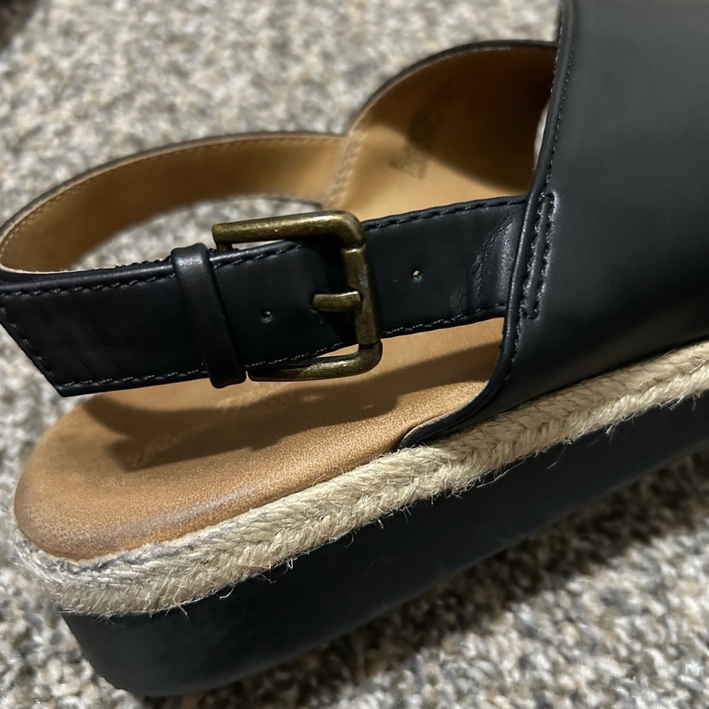 Women's Black Frances Heel Sandals - Picture 12 of 14